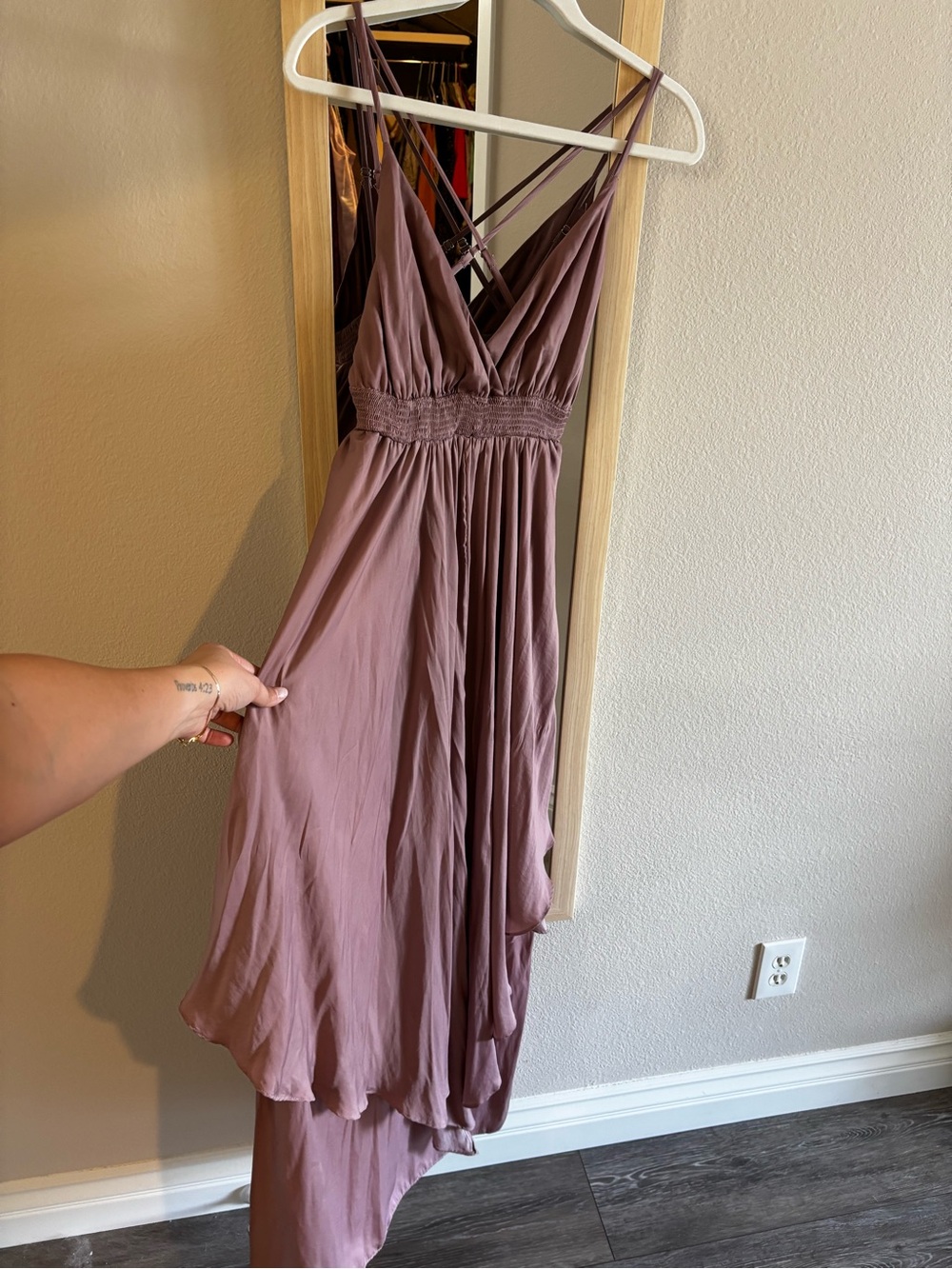 Woman’s Mauve Smocked Waist Dress